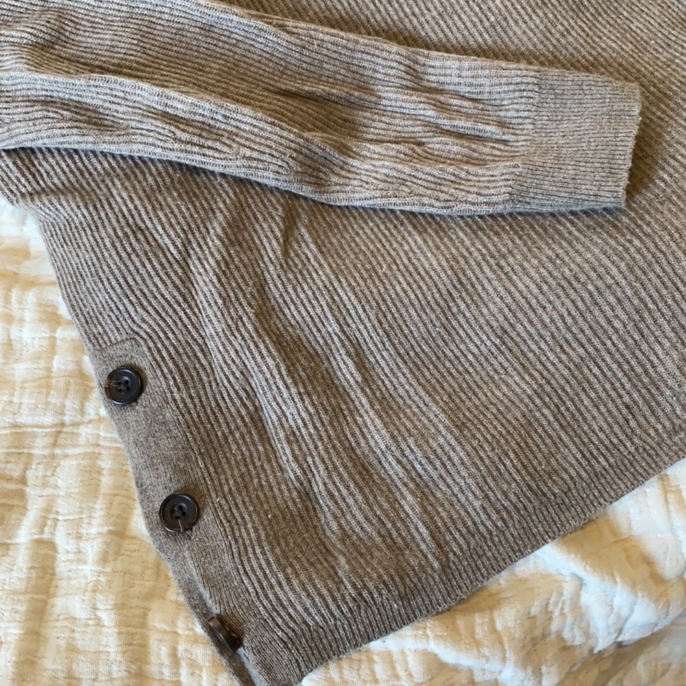 A B E R C R O M B I E & F I T C H Sweater - image 2